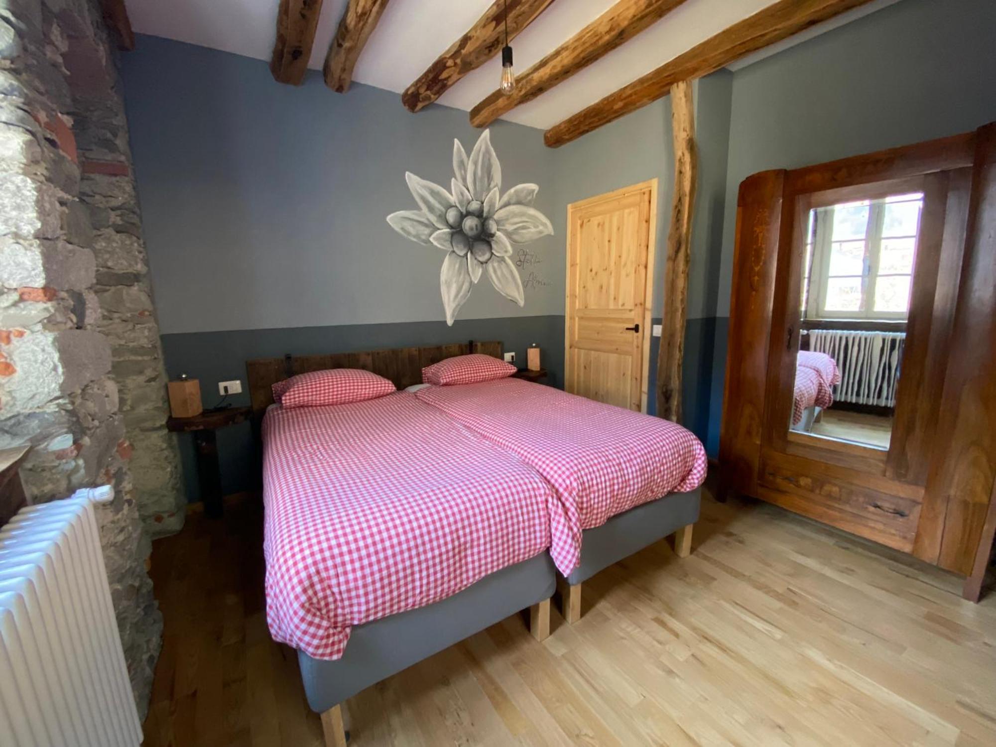 Mountain Cabin Valsesia Appartement Stella ヴァラッロ エクステリア 写真